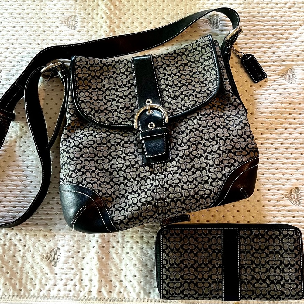 Coach set bundle (Purse and two wallets)